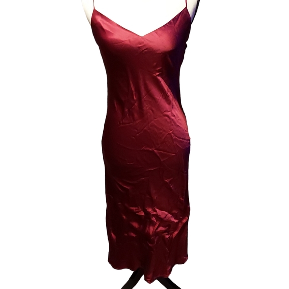L'Agence Jodie V Neck Midi Slip Dress Silk Satin NWT Size 2 Deep Red - Picture 2 of 6